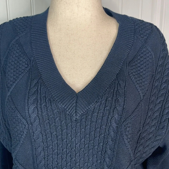 Tommy Hilfiger Women's Casual V-Neck Sweater Sz large Color: Capitán del cielo - Picture 4 of 12